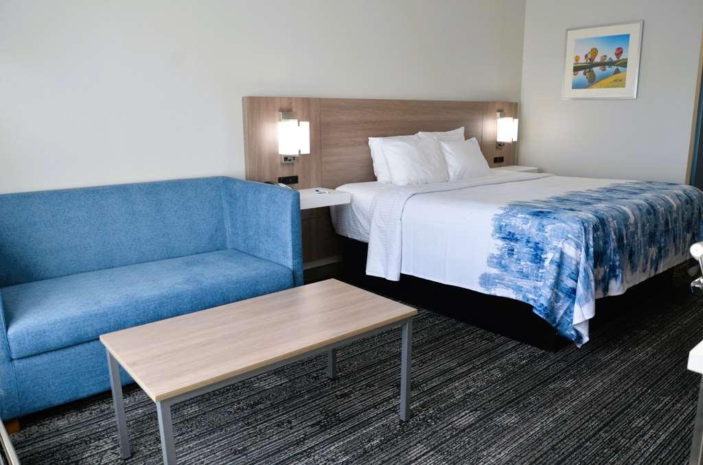 Americas Best Value Inn & Suites-Foley Room photo